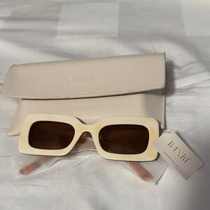BANBE Cream Rectangular Sunglasses